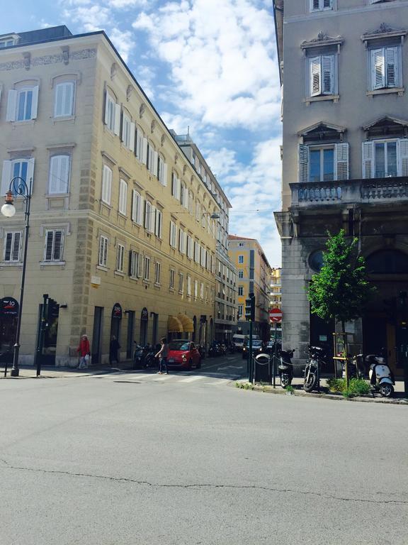 Giostra Studio Flat Triest Exterior foto